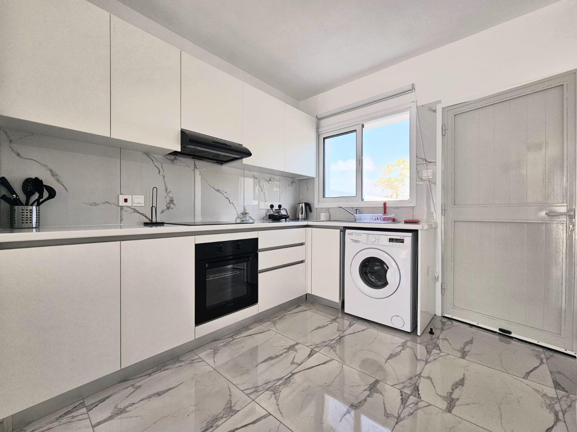 2Bd Garden Apartment Paphos Exterior foto